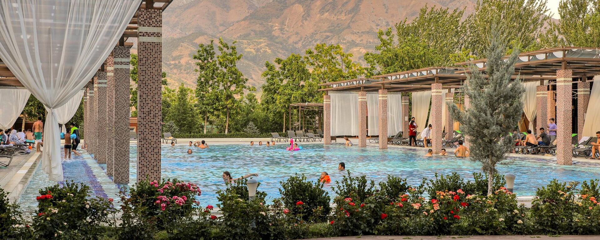 Charos DeLuxe Resort - Sputnik Узбекистан, 1920, 14.04.2025