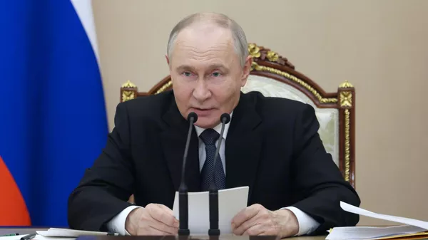 Президент Владимир Путин провел заседание Военно-промышленной комиссии - Sputnik Узбекистан