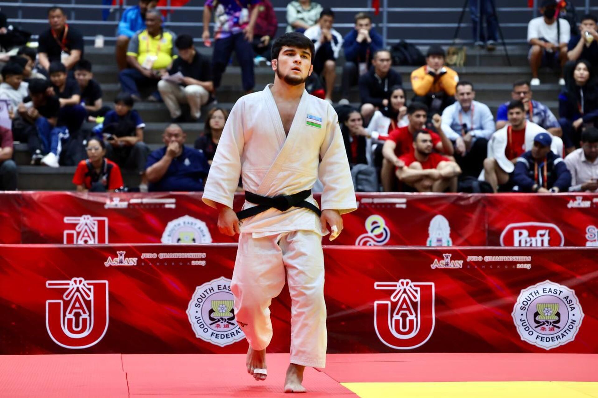 Узбекские спортсмены завоевали медали на ЧА в Бангкоке. Узбекские спортсмены завоевали медали на ЧА в Бангкоке. - Sputnik Узбекистан, 1920, 26.04.2025