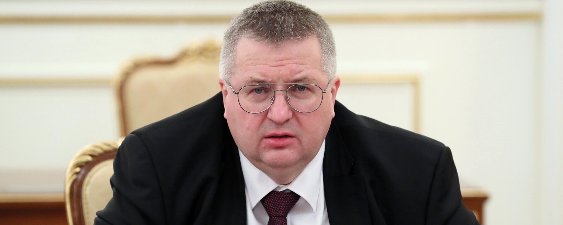 Премьер-министр РФ М. Мишустин провел оперативное совещание - Sputnik Узбекистан, 1920, 29.04.2025