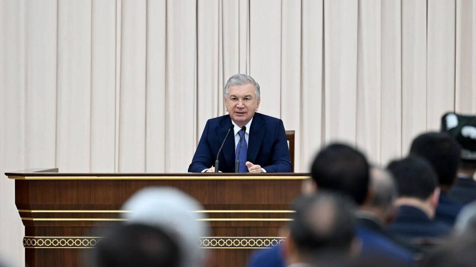 В Ургенчском районе под председательством Президента Шавката Мирзиёева состоялось совещание, посвященное приоритетным задачам социально-экономического развития Хорезмской области. В Ургенчском районе под председательством Президента Шавката Мирзиёева состоялось совещание, посвященное приоритетным задачам социально-экономического развития Хорезмской области. - Sputnik Ўзбекистон, 1920, 02.05.2025