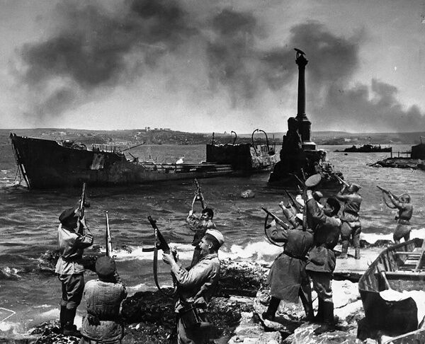 Озод қилинган Севастополь. 1944 йил май. Озод қилинган Севастополь. 1944 йил май. - Sputnik Ўзбекистон