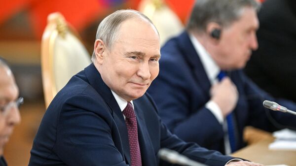 Президент России Владимир Путин - Sputnik Ўзбекистон