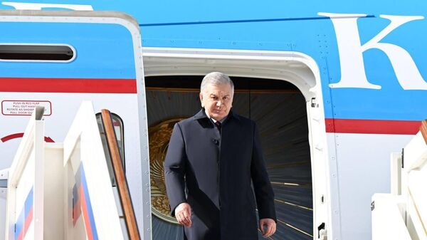 Шавкат Мирзиёев прибыл в Россию - Sputnik Ўзбекистон