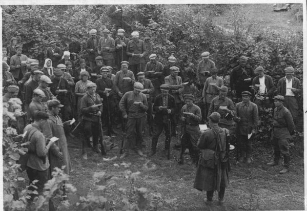 Илк сафарбарлик олдидан партизанлар қасамёди. 1941 йил - Sputnik Ўзбекистон