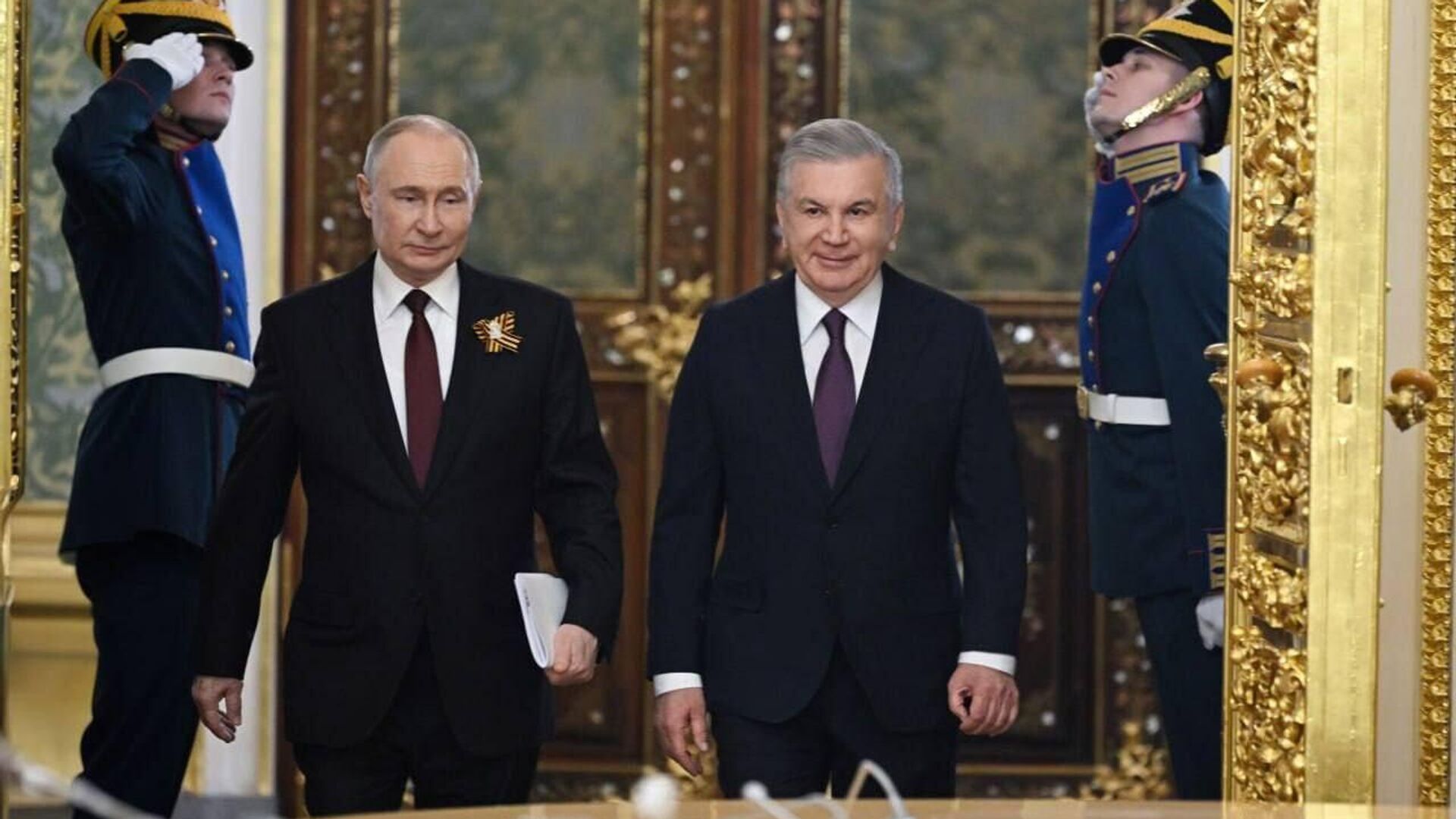Состоялась встреча Шавката Мирзиёева и Владимира Путина. Состоялась встреча Шавката Мирзиёева и Владимира Путина. - Sputnik Ўзбекистон, 1920, 10.05.2025