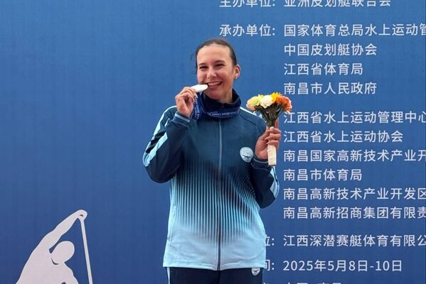 С 8 по 10 мая в китайском городе Наньчан прошёл чемпионат Азии по гребле на байдарках и каноэ.  - Sputnik Ўзбекистон