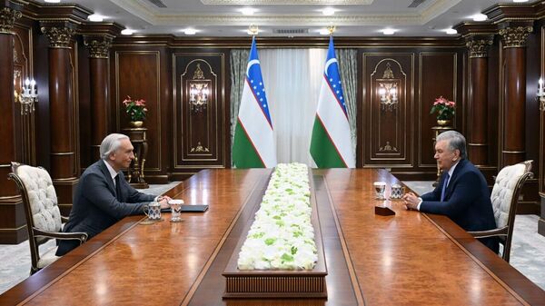 Президент Узбекистана встретился с председателем правления Газпром нефть - Sputnik Ўзбекистон