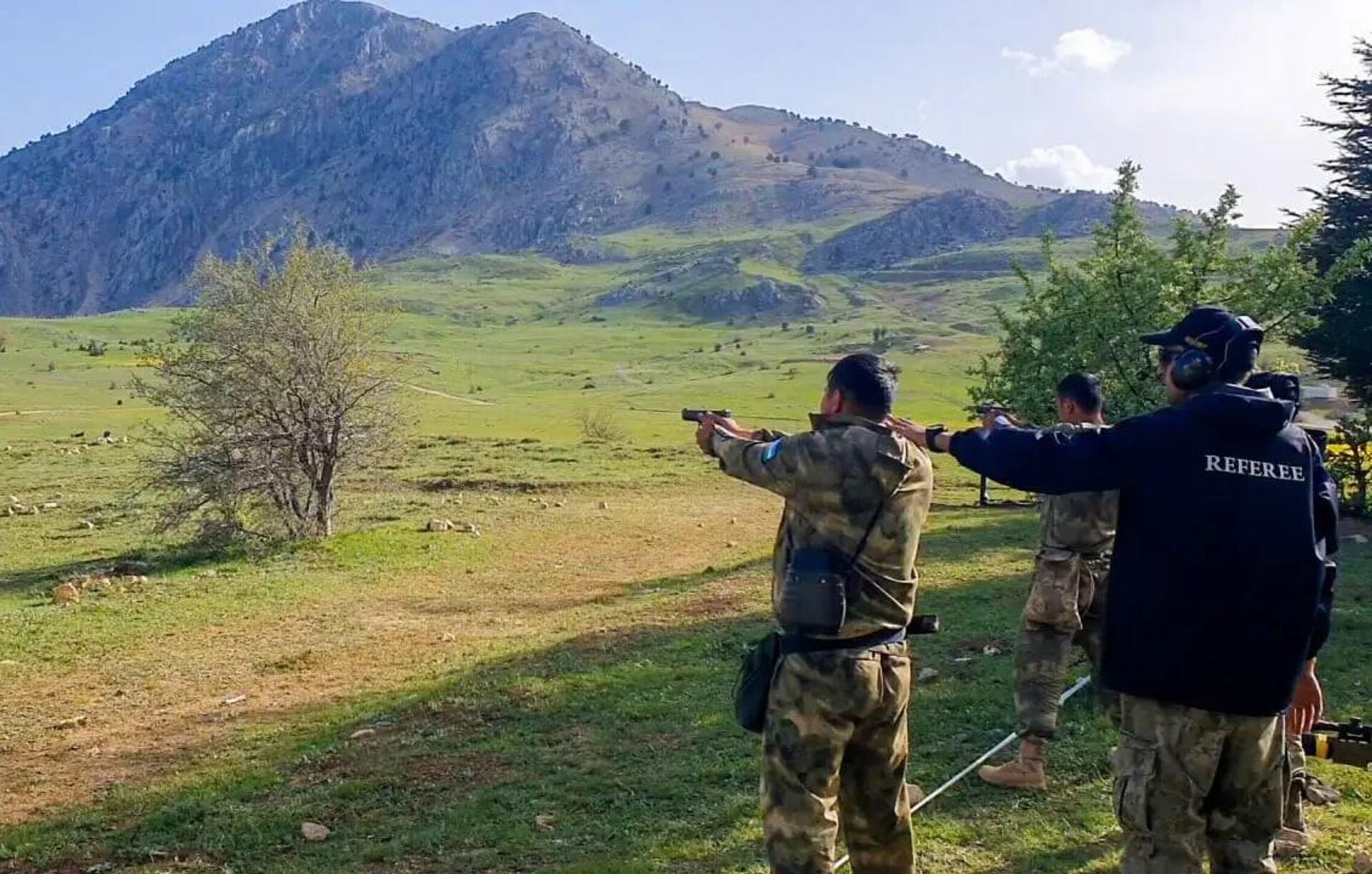 Снайперы Узбекистана завоевали золотую медаль на международном соревновании в Турции
Снайперы Узбекистана завоевали золотую медаль на международном соревновании в Турции
- Sputnik Узбекистан, 1920, 18.05.2025