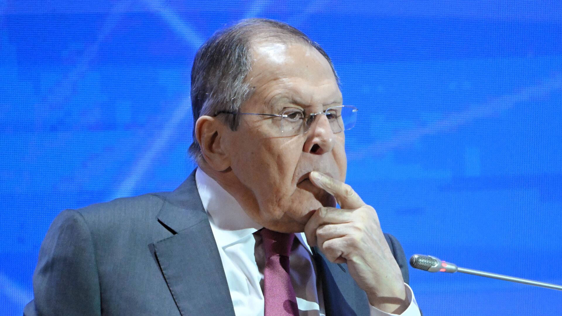 Глава МИД РФ С. Лавров выступил на конференции об исторических южнорусских землях Глава МИД РФ С. Лавров выступил на конференции об исторических южнорусских землях - Sputnik Узбекистан, 1920, 11.12.2025