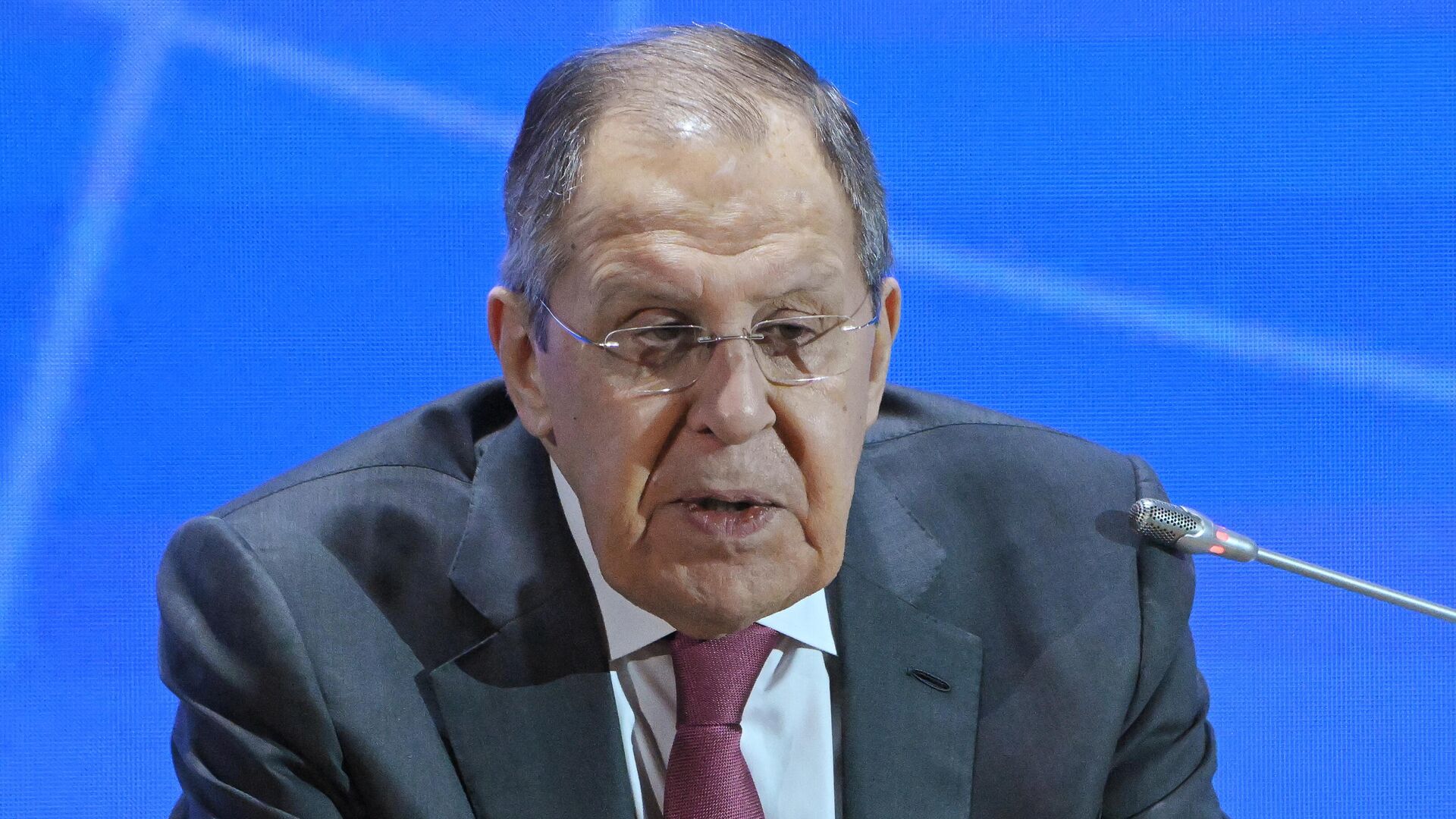 Глава МИД РФ С. Лавров выступил на конференции об исторических южнорусских землях Глава МИД РФ С. Лавров выступил на конференции об исторических южнорусских землях - Sputnik Ўзбекистон, 1920, 19.08.2025
