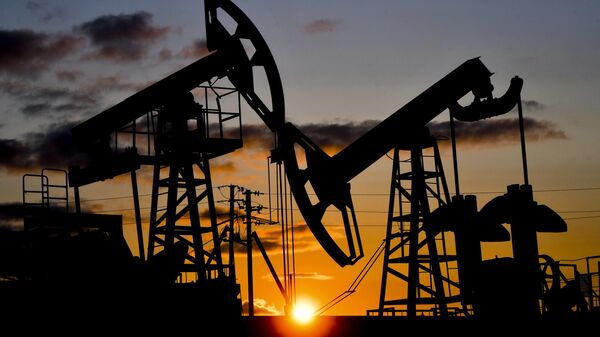 Добыча нефти - Sputnik Ўзбекистон