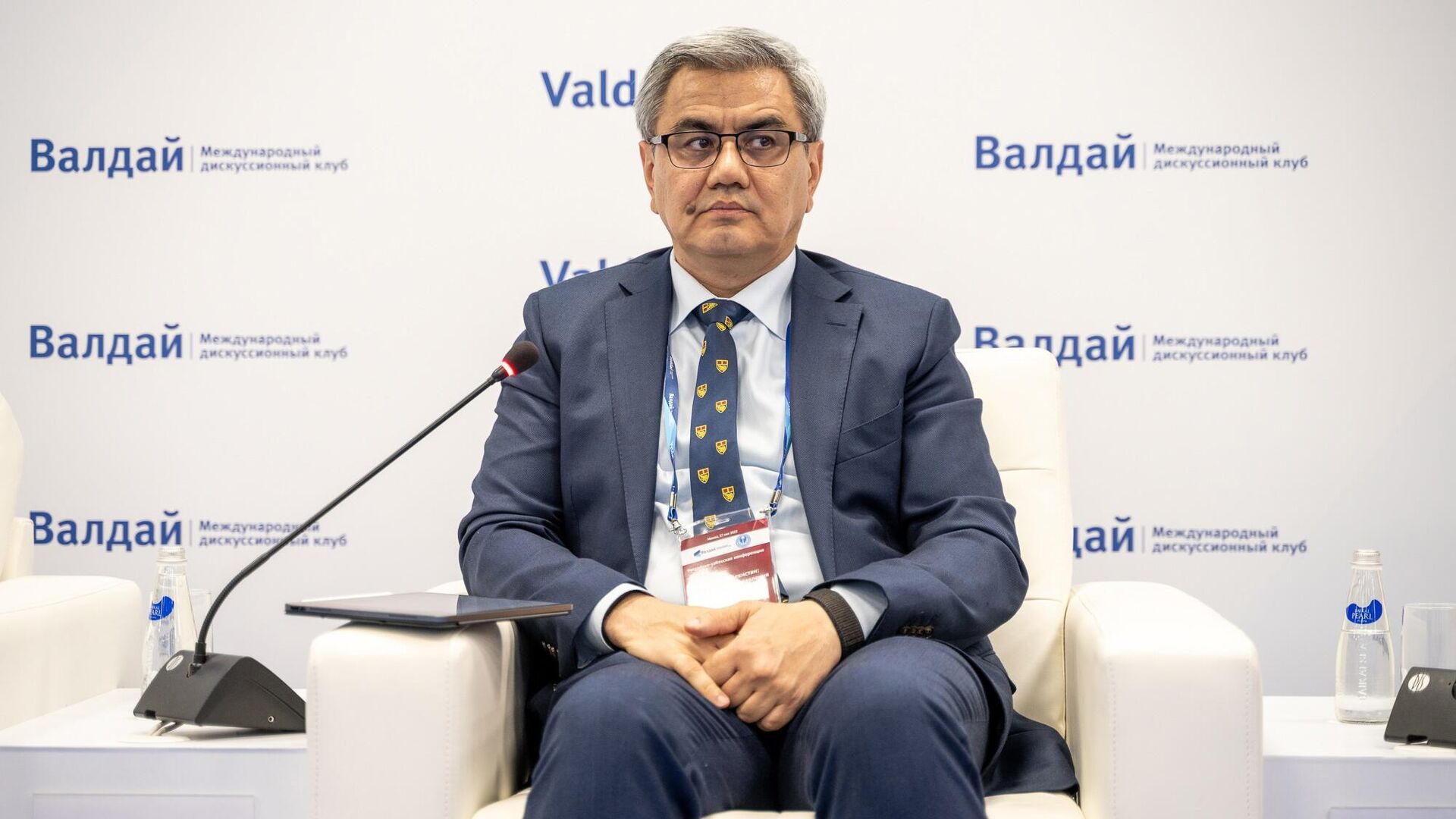 Обид Хакимов, директор Центра экономических исследований и реформ при Администрации Президента Республики Узбекистан Обид Хакимов, директор Центра экономических исследований и реформ при Администрации Президента Республики Узбекистан - Sputnik Ўзбекистон, 1920, 28.05.2025