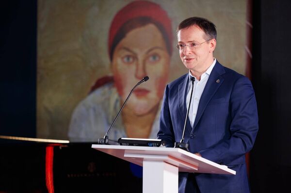 В российском музее Новый Иерусалим открылась уникальная международная выставка Свет между мирами В российском музее Новый Иерусалим открылась уникальная международная выставка Свет между мирами - Sputnik Ўзбекистон