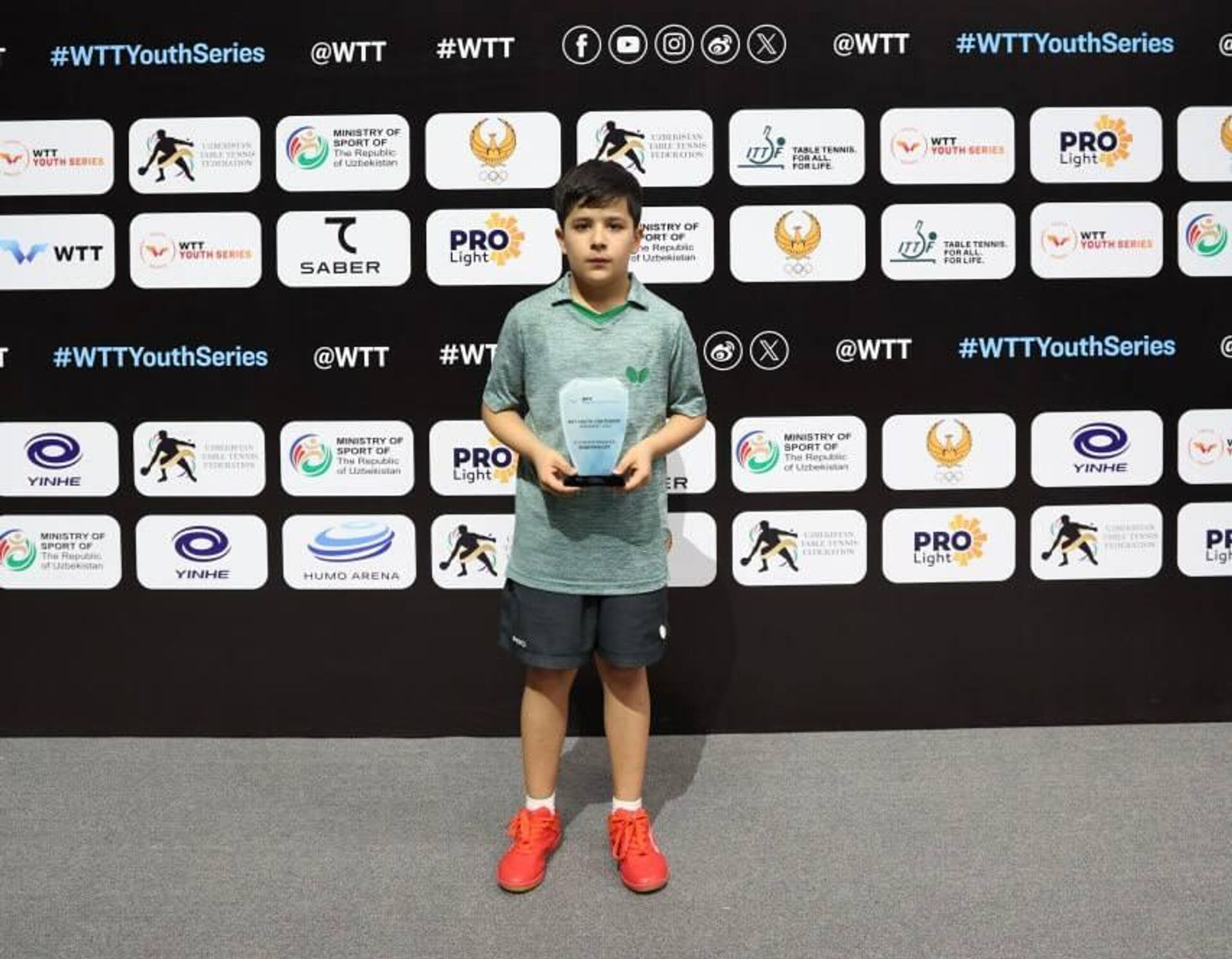 Наша команда завоевала первую золотую медаль на турнире WTT Youth Contender Наша команда завоевала первую золотую медаль на турнире WTT Youth Contender - Sputnik Узбекистан, 1920, 30.05.2025