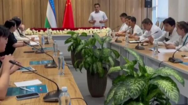 В Самарканде прошли международные форумы молодых предпринимателей Узбекистана, Китая и Пакистана - Sputnik Узбекистан