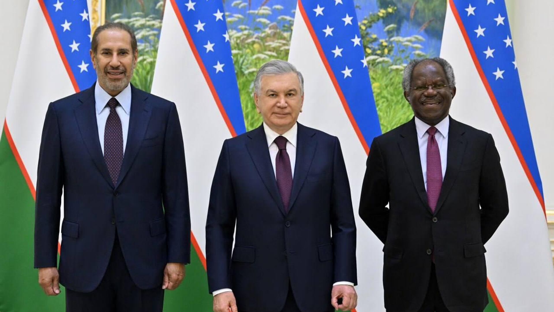 Президент Узбекистана провел переговоры с международными инвесторами. Президент Узбекистана провел переговоры с международными инвесторами. - Sputnik Узбекистан, 1920, 07.06.2025