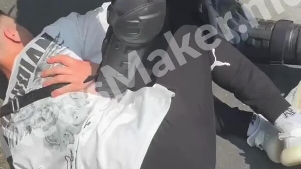 Полиция Кишинева продолжает применять силу к участникам акции против пропаганды ЛГБТ* - Sputnik Узбекистан