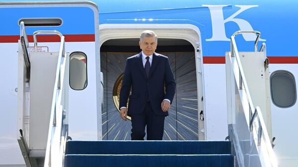 Президент Узбекистана прибыл в Казахстан - Sputnik Узбекистан