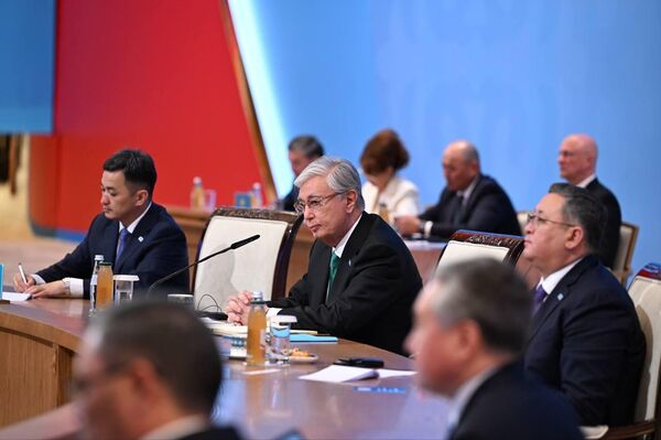 Президент Узбекистана выступил с инициативами по расширению многостороннего сотрудничества с КНР Президент Узбекистана выступил с инициативами по расширению многостороннего сотрудничества с КНР - Sputnik Ўзбекистон