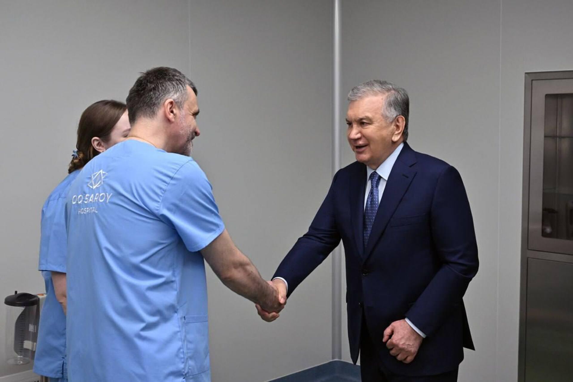 Президент Шавкат Мирзиёев ознакомился с деятельностью многопрофильного кардиологического центра в городе Шахрисабзе. Президент Шавкат Мирзиёев ознакомился с деятельностью многопрофильного кардиологического центра в городе Шахрисабзе. - Sputnik Узбекистан, 1920, 19.06.2025