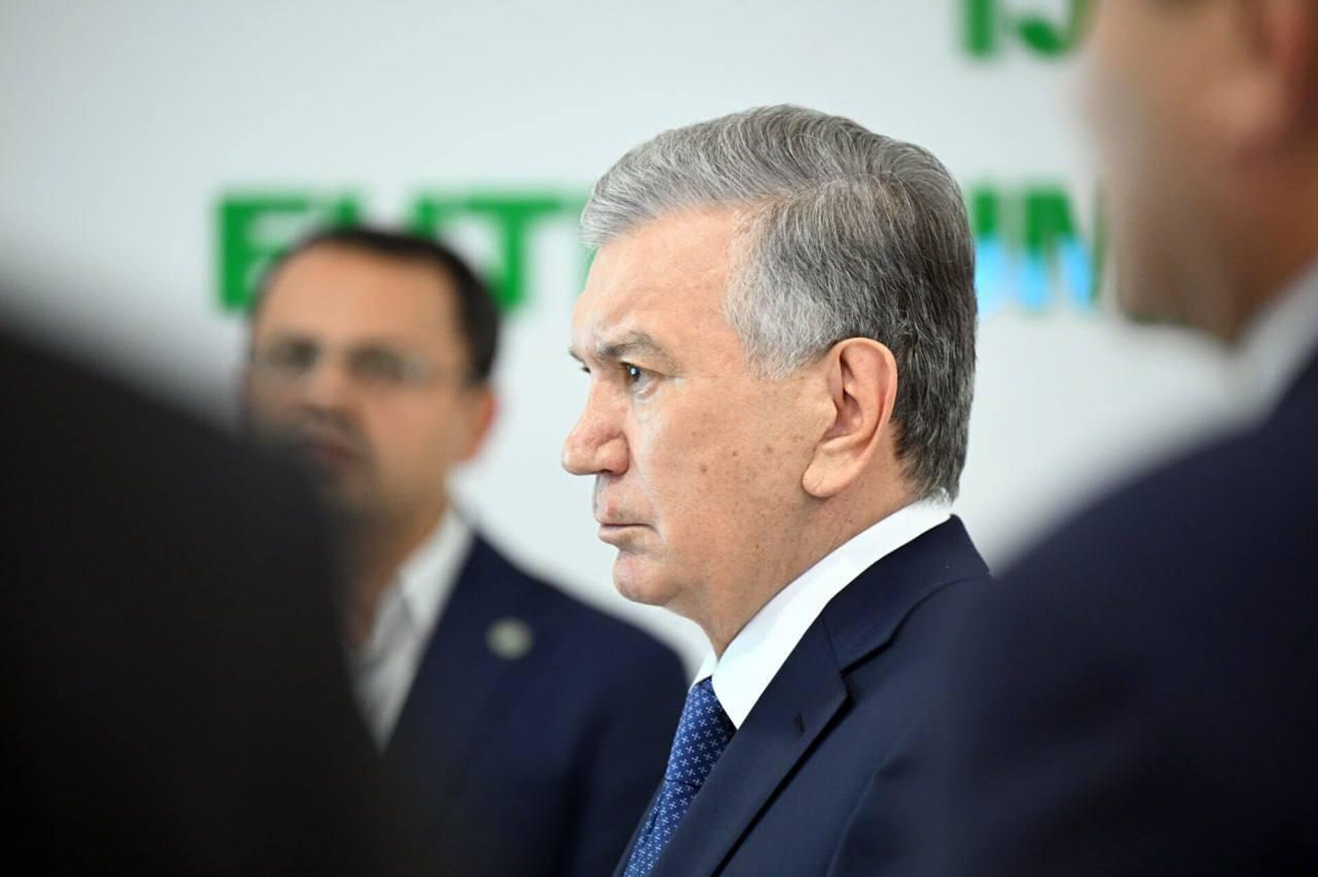 Шавкат Мирзиёев ознакомился с масштабной созидательной работой в административном центре Кукдалинского района Кашкадарьинской области Шавкат Мирзиёев ознакомился с масштабной созидательной работой в административном центре Кукдалинского района Кашкадарьинской области - Sputnik Ўзбекистон, 1920, 21.06.2025