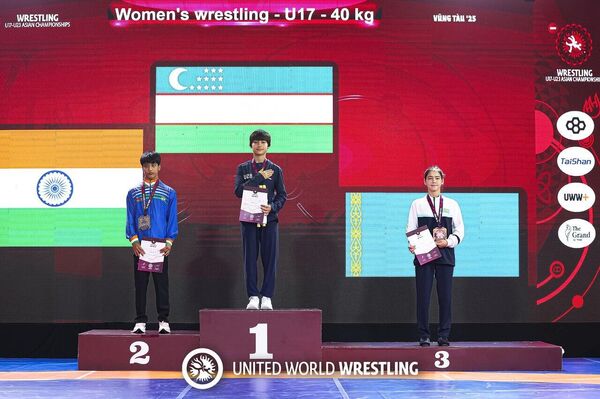 Во Вьетнаме продолжаются поединки чемпионата Азии по спортивной борьбе среди возрастной категории U17. Во Вьетнаме продолжаются поединки чемпионата Азии по спортивной борьбе среди возрастной категории U17. - Sputnik Узбекистан