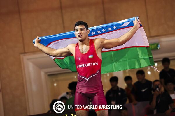 Во Вьетнаме продолжаются поединки чемпионата Азии по спортивной борьбе среди возрастной категории U17. Во Вьетнаме продолжаются поединки чемпионата Азии по спортивной борьбе среди возрастной категории U17. - Sputnik Узбекистан