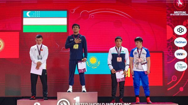 Вьетнам принимает завершающий этап чемпионата Азии по спортивной борьбе среди юниоров до 17 лет. - Sputnik Узбекистан