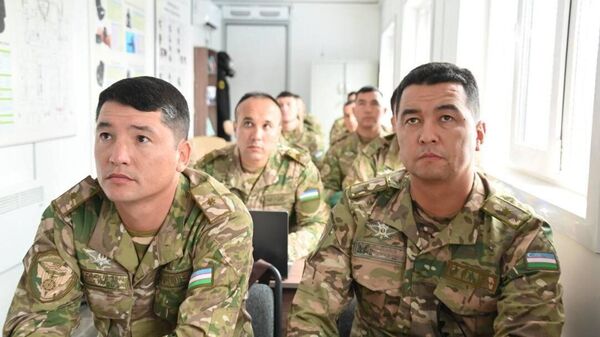 Военные водолазы Узбекистана провели тренировку вместе с казахстанскими коллегами - Sputnik Узбекистан