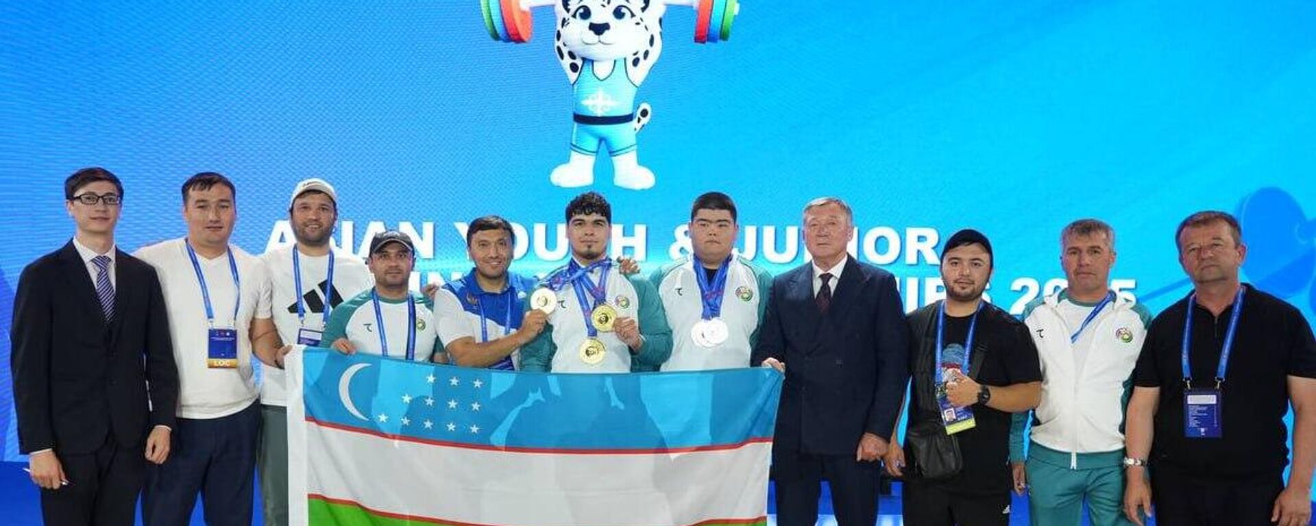 Молодые тяжелоатлеты завоевали ещё 16 наград на чемпионате Азии - Sputnik Ўзбекистон, 1920, 10.07.2025