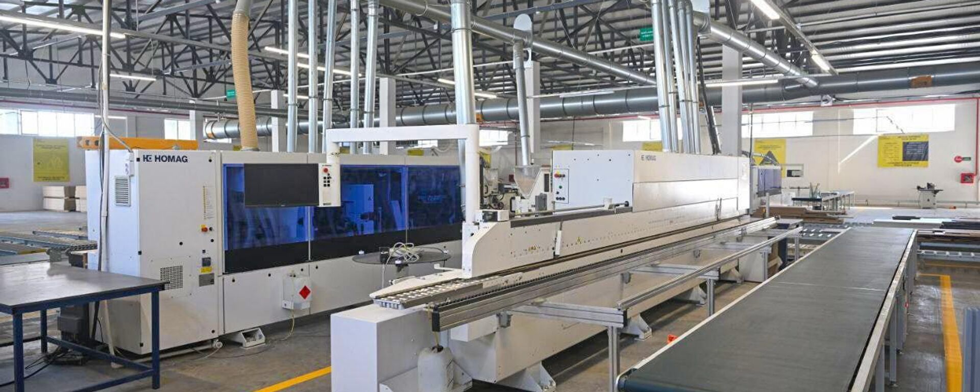 Шавкат Мирзиёев посетил предприятие “Eman materials” в индустриальной зоне Чиланзарского района - Sputnik Ўзбекистон, 1920, 09.10.2025