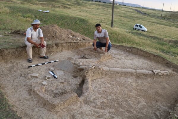 В Ташобласти исследуют историко-археологические памятники В Ташобласти исследуют историко-археологические памятники - Sputnik Узбекистан