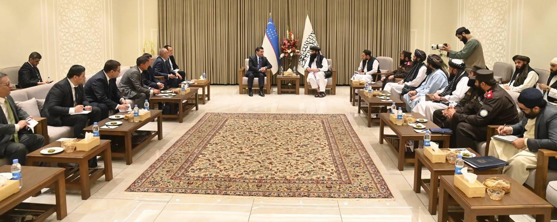 Министр иностранных дел Узбекистана Бахтиёр Саидов встретился с афганскими коллегами. - Sputnik Узбекистан, 1920, 18.07.2025