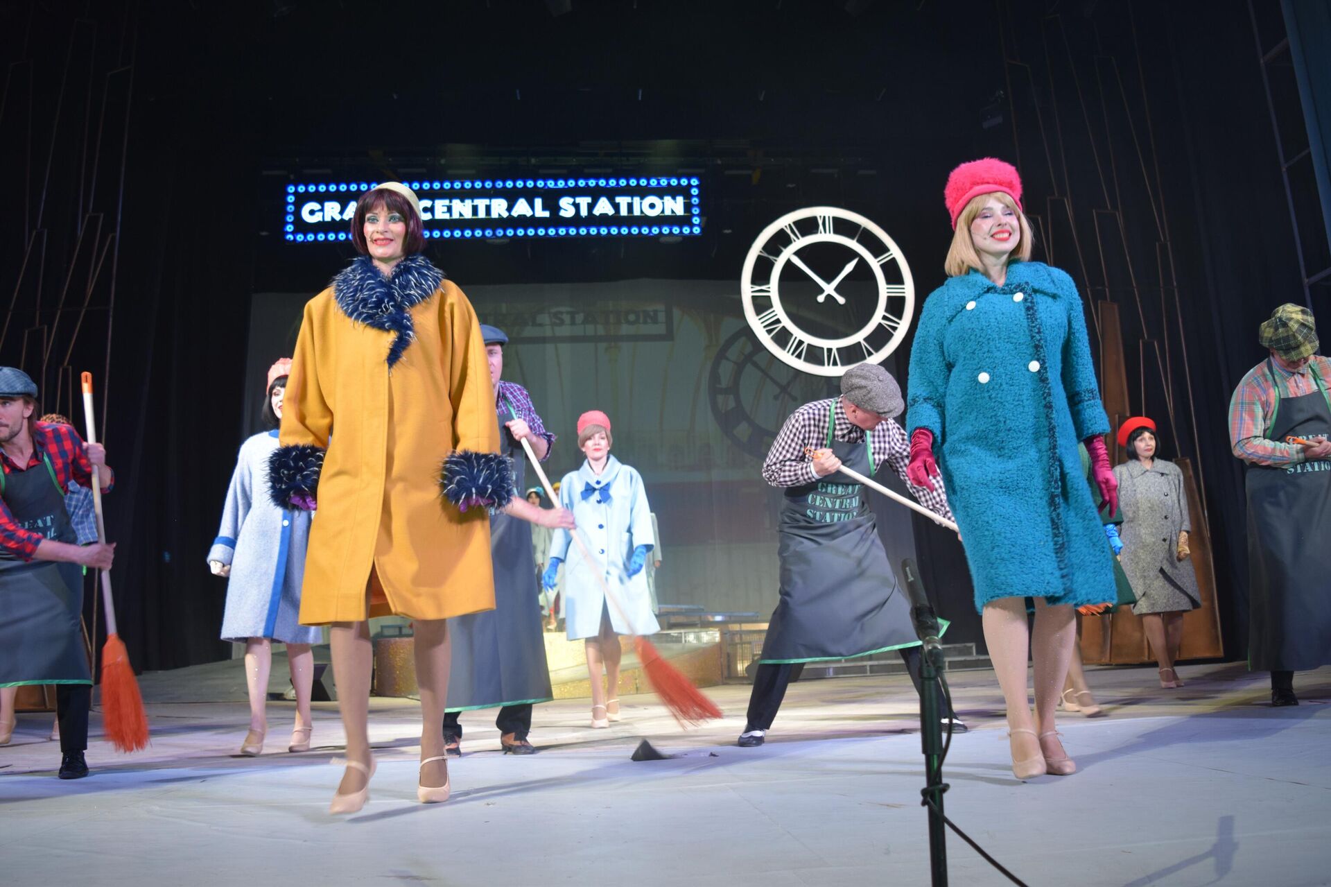 Приморский краевой академический драматический театр имени М. Горького находится с гастролями в Узбекистане. - Sputnik Узбекистан, 1920, 19.07.2025