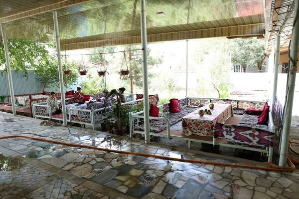 Село Касри Орифон в Бухарской области получило статус туристической деревни Село Касри Орифон в Бухарской области получило статус туристической деревни - Sputnik Узбекистан