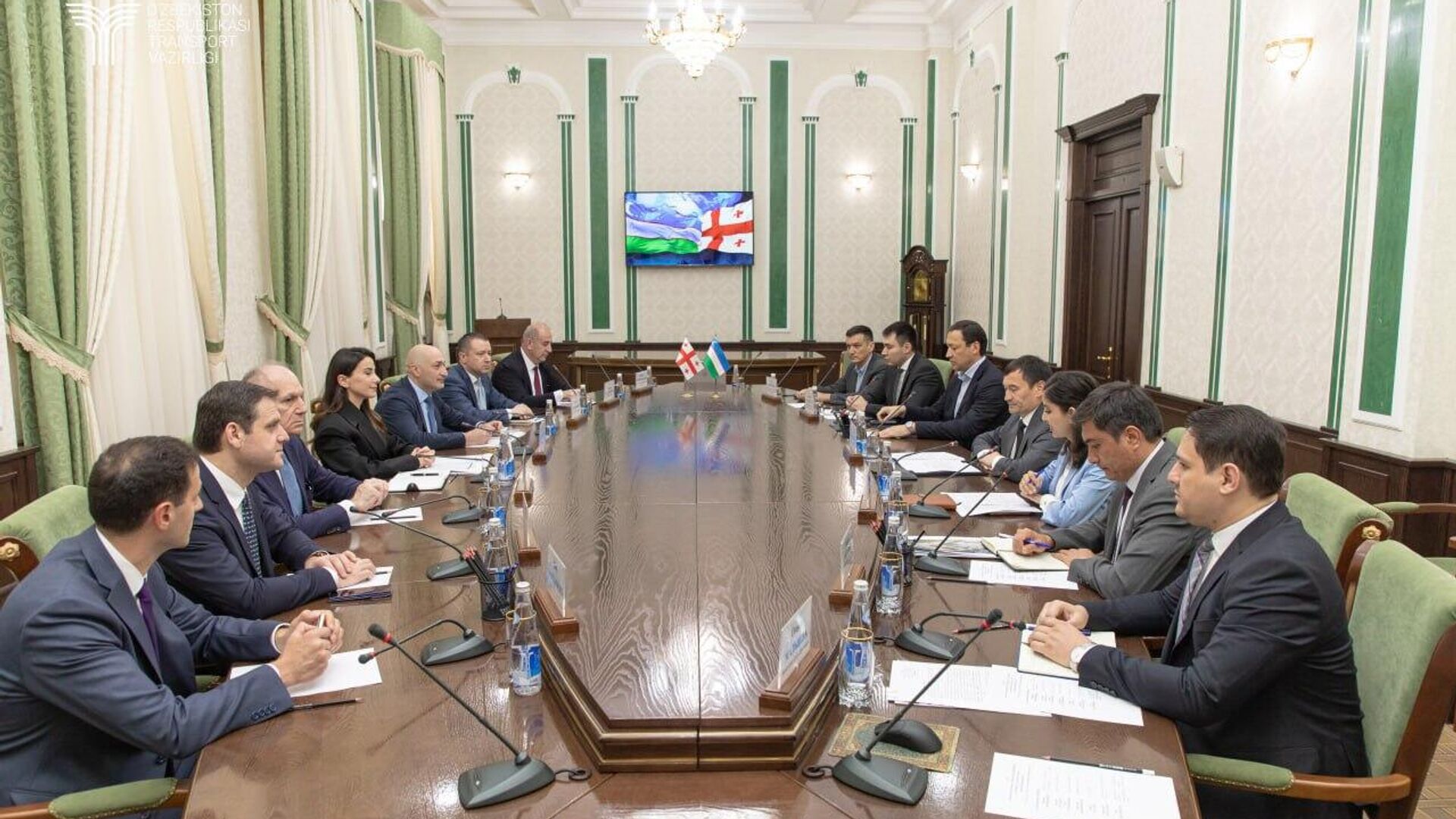 Узбекистан предложил Грузии присоединиться к строительству железной дороги Китай - Кыргызстан - Узбекистан Узбекистан предложил Грузии присоединиться к строительству железной дороги Китай - Кыргызстан - Узбекистан - Sputnik Узбекистан, 1920, 24.07.2025