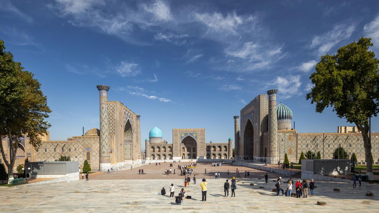 Porno orgazm bilan silkindi