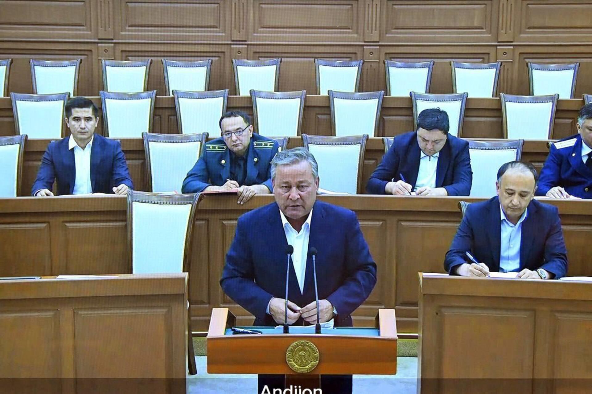 Шавкату Мирзиёеву доложили о результатах реформ и новых планах по развитию Андижанской области Шавкату Мирзиёеву доложили о результатах реформ и новых планах по развитию Андижанской области - Sputnik Узбекистан, 1920, 29.07.2025