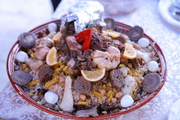 В Самарканде проходит Международный фестиваль плова.  - Sputnik Узбекистан