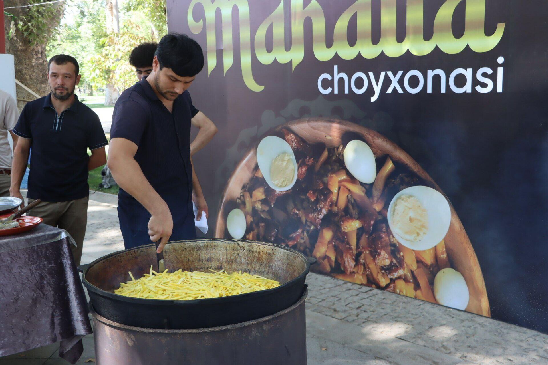 В Самарканде прошел первый фестиваль плова - Sputnik Узбекистан, 1920, 04.08.2025