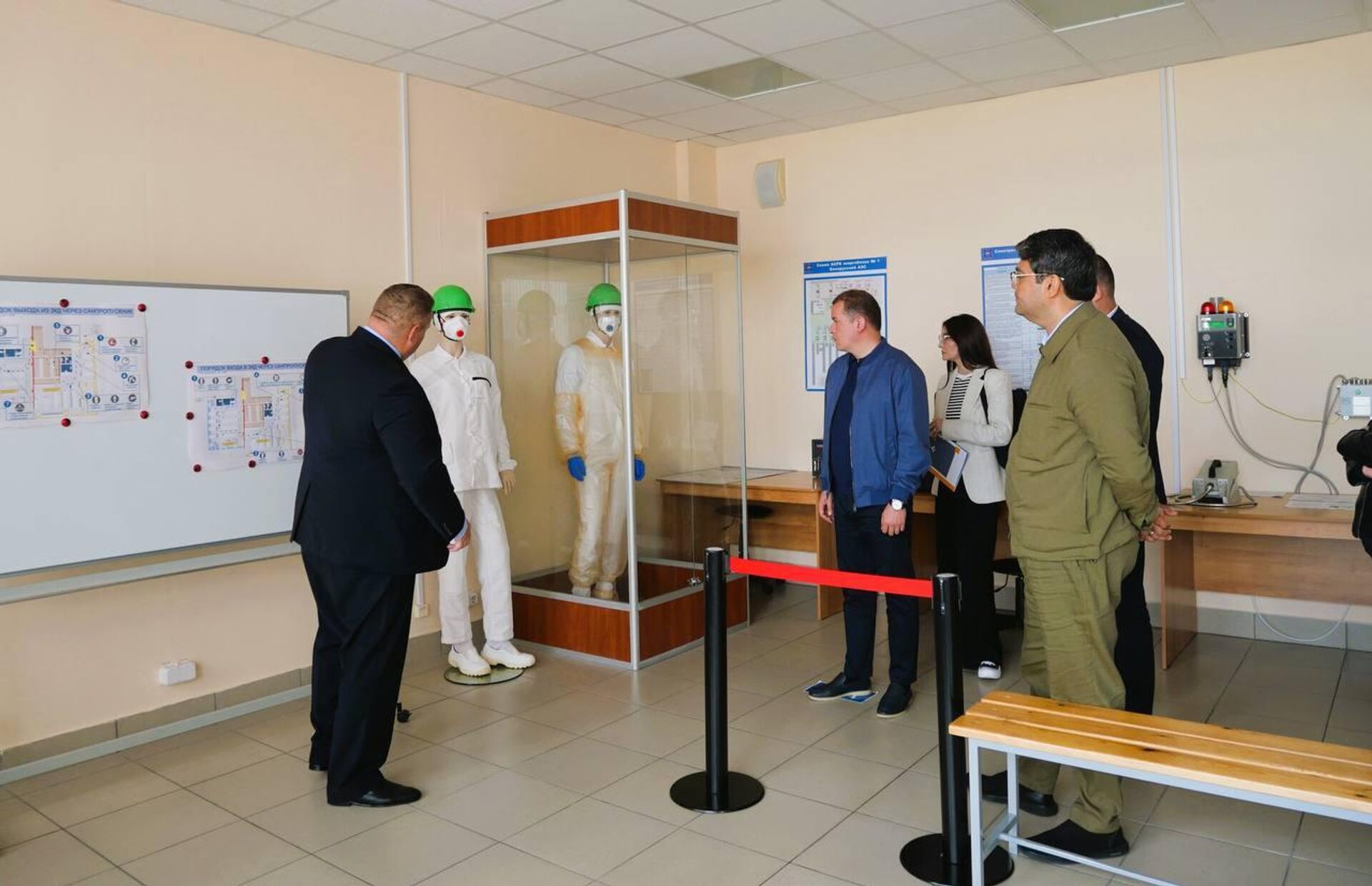 Делегация Узатома посетила Белорусскую АЭС
 - Sputnik Узбекистан, 1920, 08.08.2025