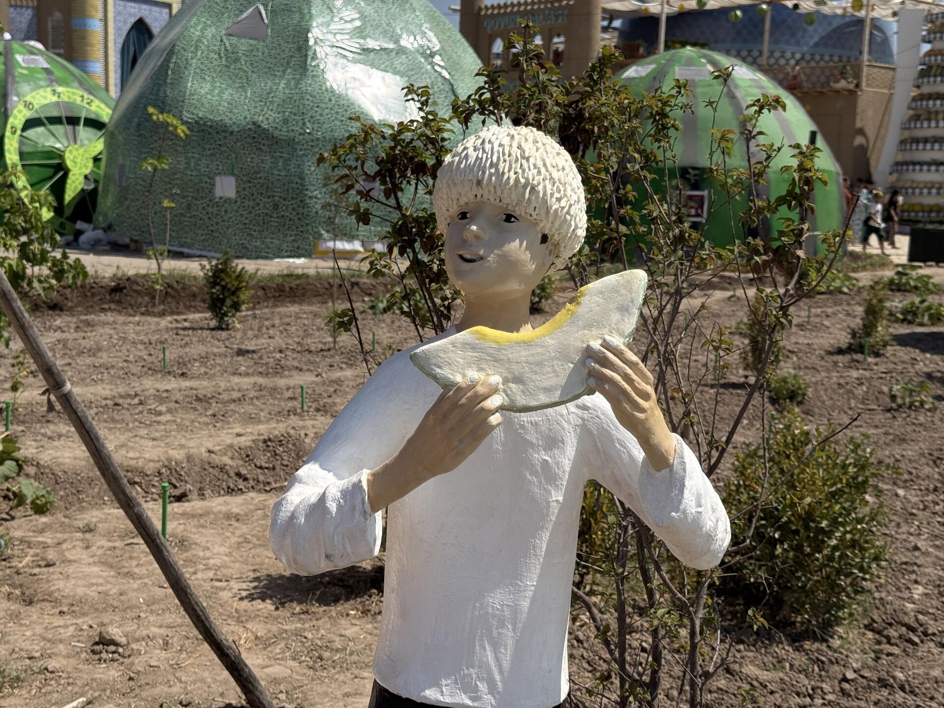 В Хиве проходит традиционный фестиваль дыни. В Хиве проходит традиционный фестиваль дыни. - Sputnik Узбекистан, 1920, 09.08.2025