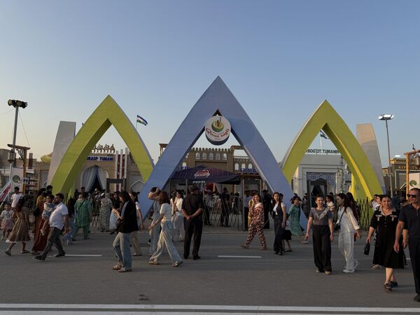 В Хиве проходит традиционный фестиваль дыни - Sputnik Узбекистан