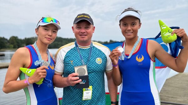  Академические гребцы Узбекистана впервые стали призерами чемпионата мира - Sputnik Ўзбекистон