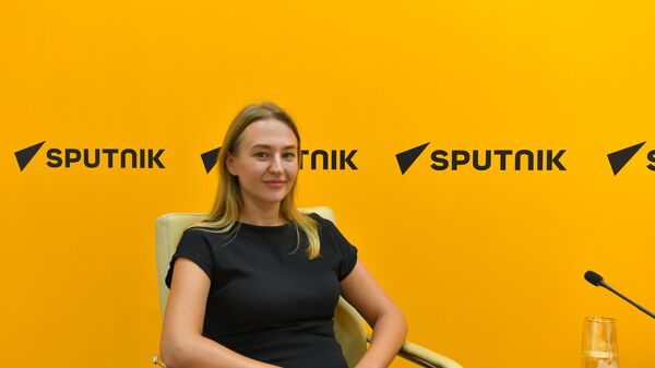 Россия таълим усуллари Ўзбекистон мактаб ўқувчиларига қандай ёрдам бермоқда — видео - Sputnik Ўзбекистон