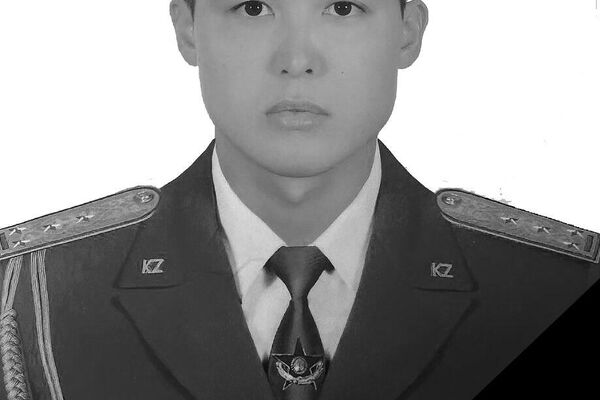 Тела всех трех членов экипажа пропавшего в Казахстане вертолета нашли - Sputnik Узбекистан