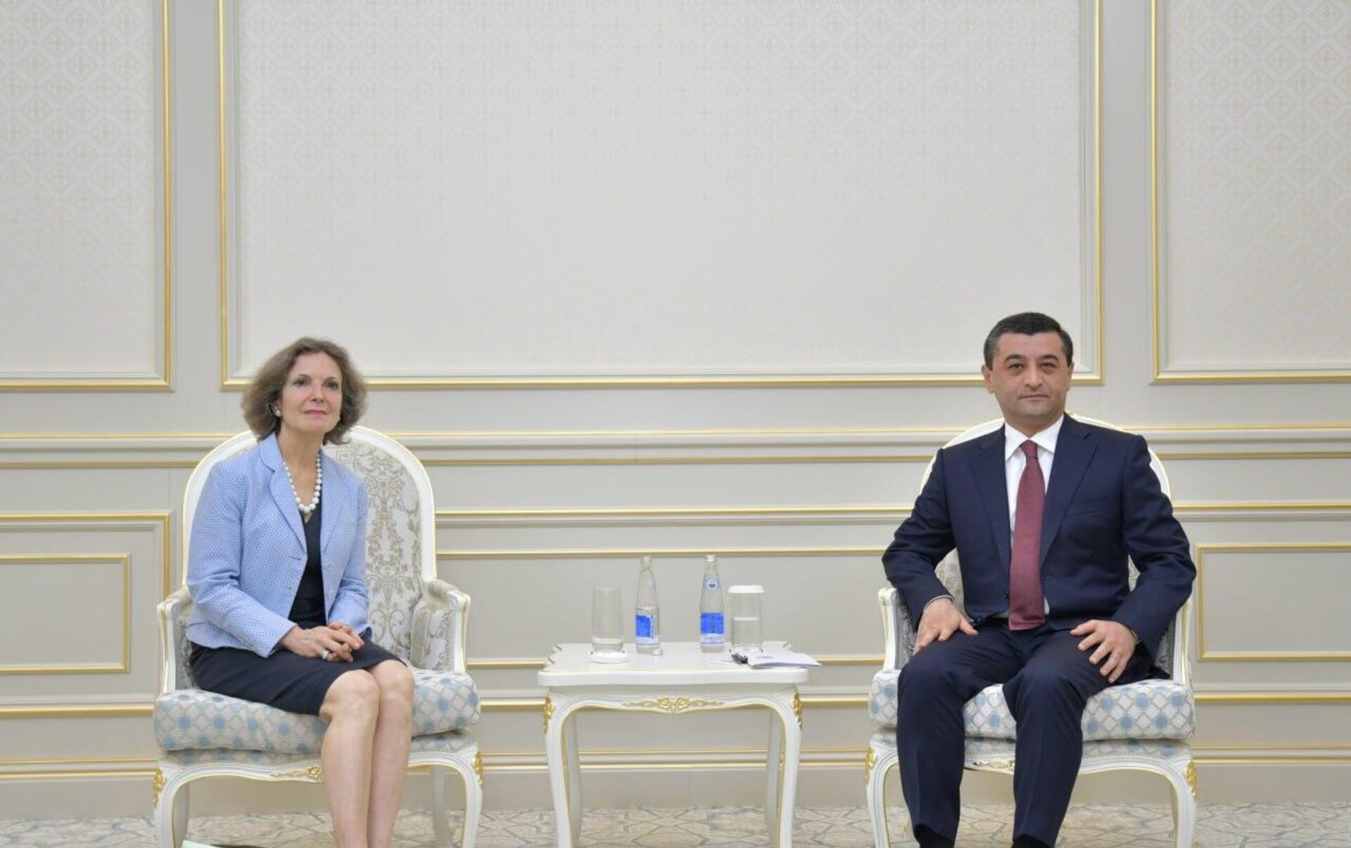 
Посол Франции завершила свою дипмиссию в Узбекистане - Sputnik Узбекистан, 1920, 12.08.2025