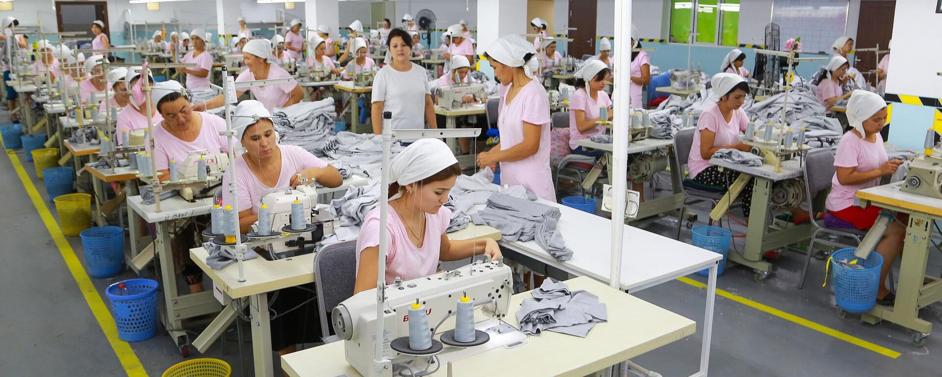 V trikotajnoy fabrike - Sputnik O‘zbekiston, 1920, 04.12.2025