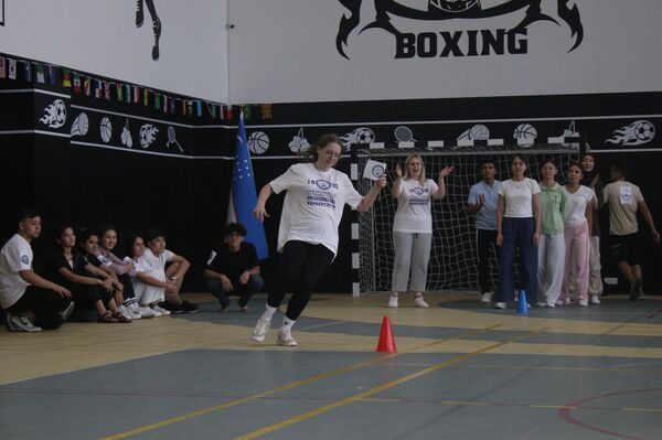 В Самарканде проходит международный летний лагерь студентов медицинских вузов - Sputnik Узбекистан